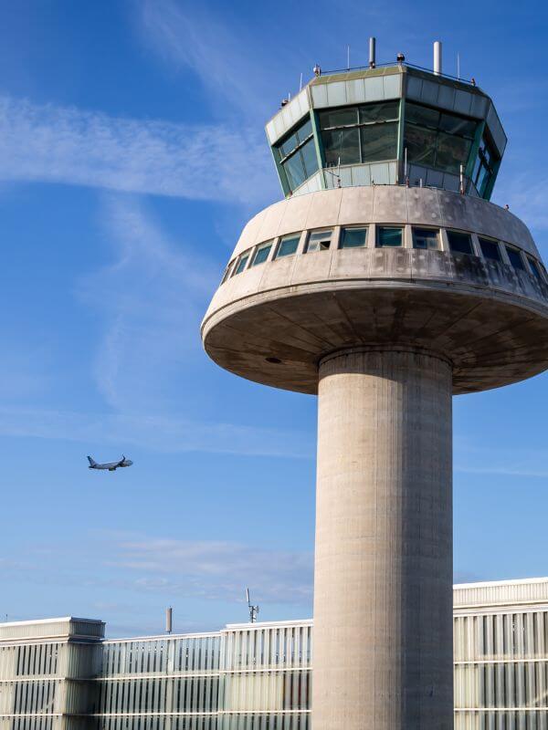 Torre de control del aeropuerto de Barcelona